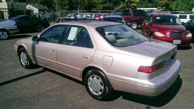 Toyota Camry 1999 photo 2