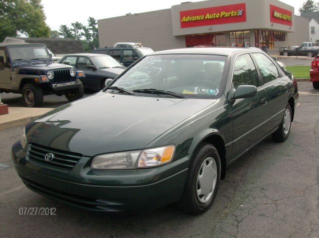 Toyota Camry 1999 photo 1