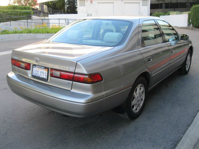 Toyota Camry 1999 photo 2