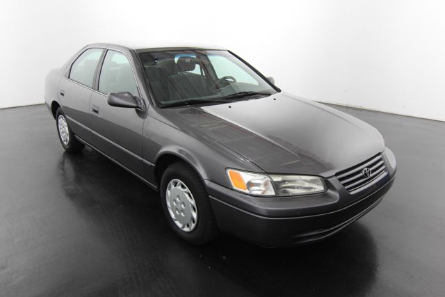 Toyota Camry 1999 photo 2