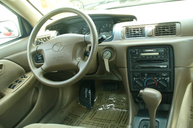 Toyota Camry 1999 photo 2