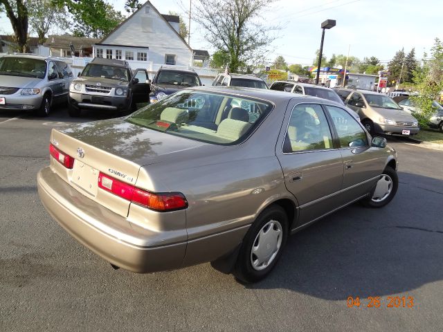 Toyota Camry 1999 photo 10