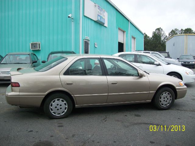 Toyota Camry 1999 photo 2