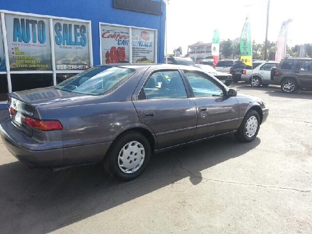 Toyota Camry 1999 photo 1