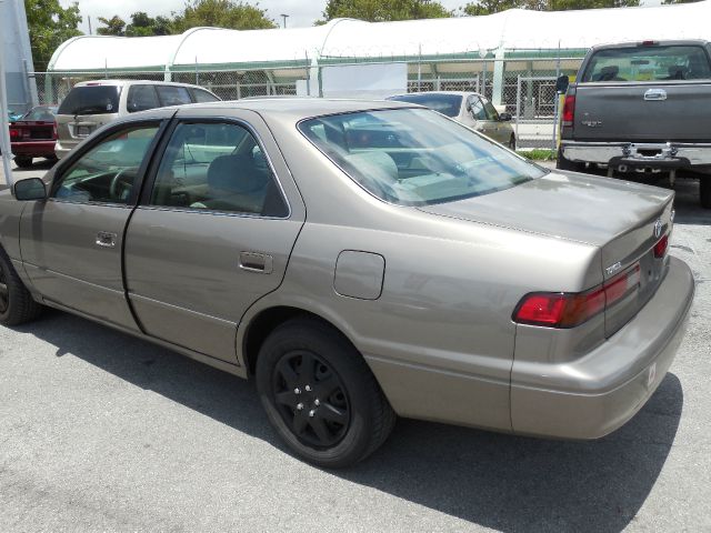 Toyota Camry 1999 photo 1