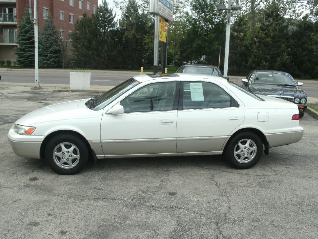 Toyota Camry X Sedan