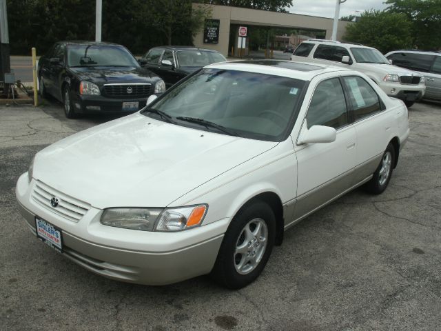 Toyota Camry 1999 photo 1