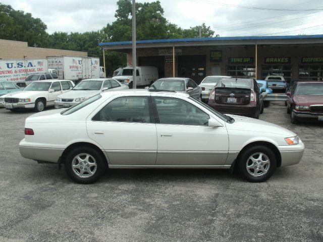 Toyota Camry 1999 photo 14