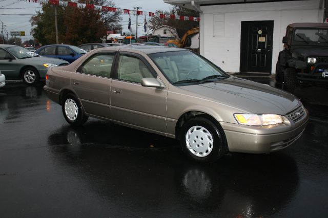 Toyota Camry 1999 photo 2