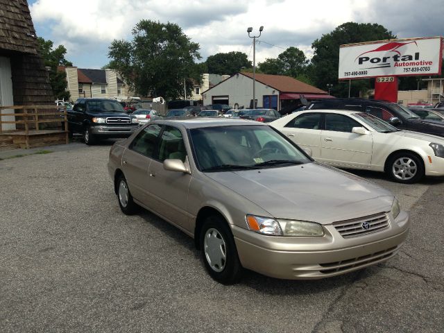 Toyota Camry V6 Ultra Luxury Collection Sedan