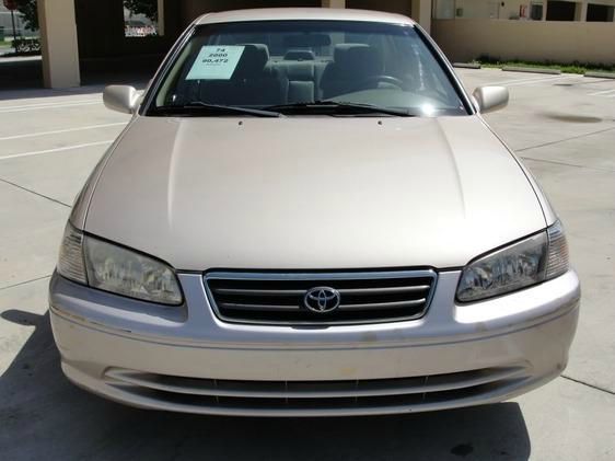 Toyota Camry 2000 photo 4