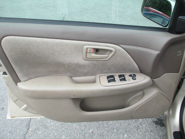 Toyota Camry 2000 photo 3