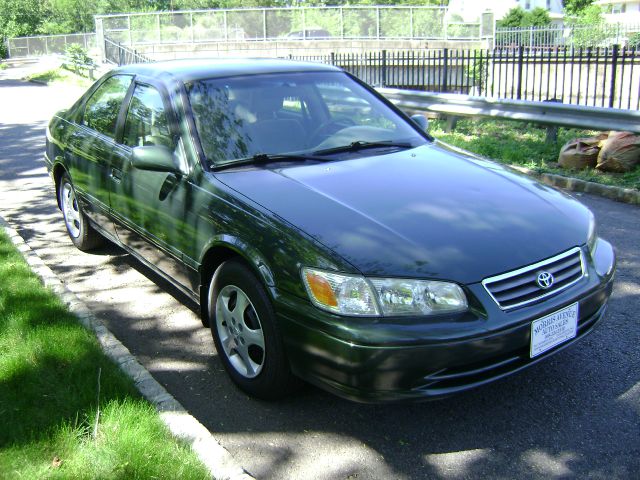 Toyota Camry 2000 photo 13