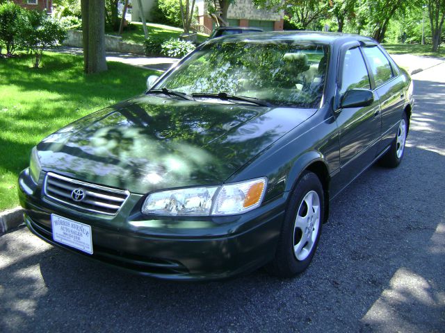 Toyota Camry 2000 photo 17