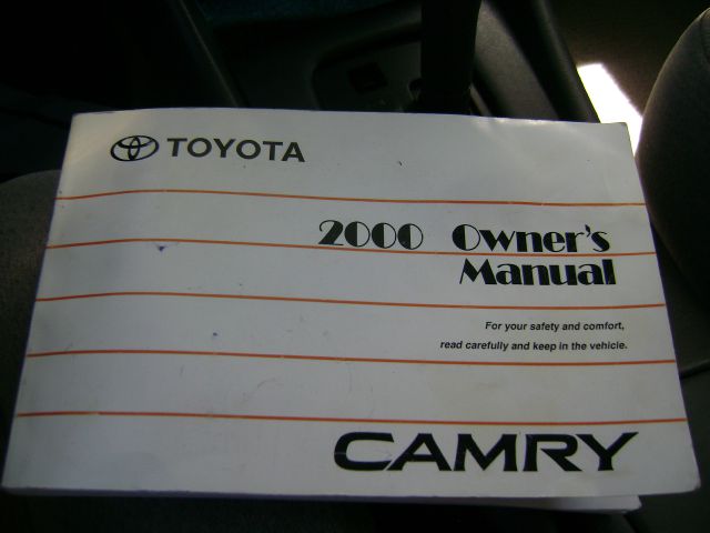 Toyota Camry 2000 photo 18