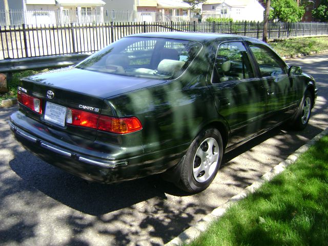 Toyota Camry 2000 photo 19