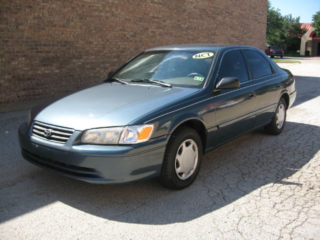 Toyota Camry 2000 photo 3