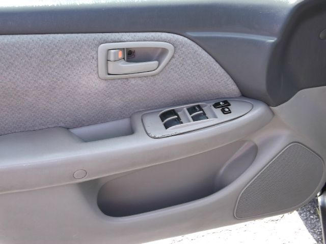 Toyota Camry 2000 photo 15