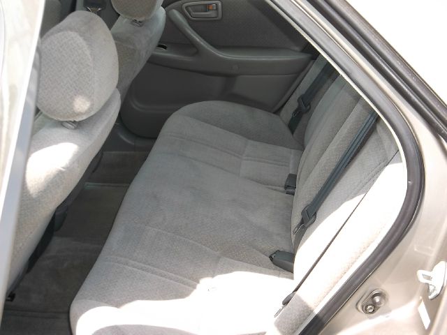 Toyota Camry 2000 photo 16