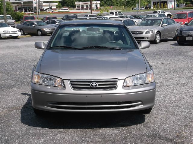 Toyota Camry 2000 photo 4