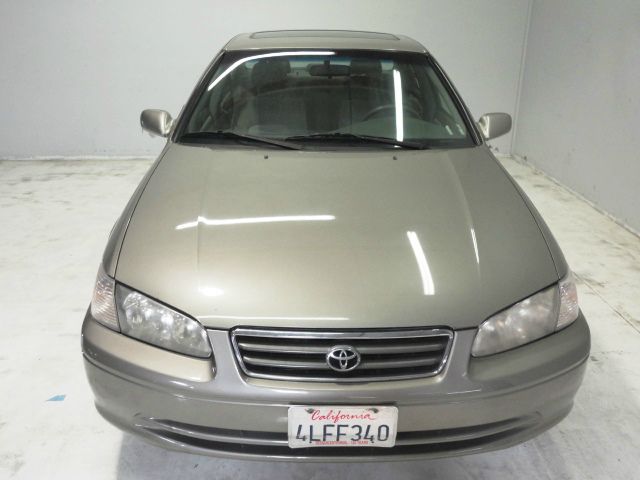 Toyota Camry 2000 photo 8