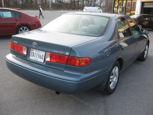 Toyota Camry 2000 photo 3