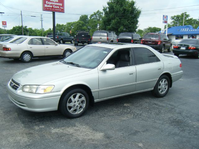 Toyota Camry 2000 photo 9