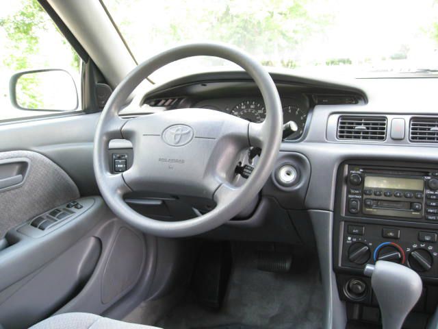 Toyota Camry 2000 photo 28