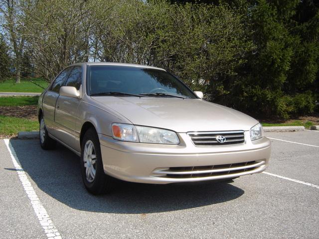 Toyota Camry 2000 photo 1