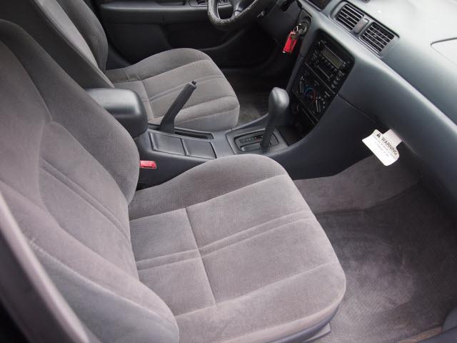 Toyota Camry 2000 photo 4