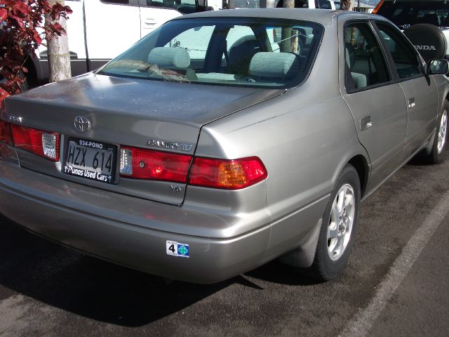 Toyota Camry 2000 photo 3