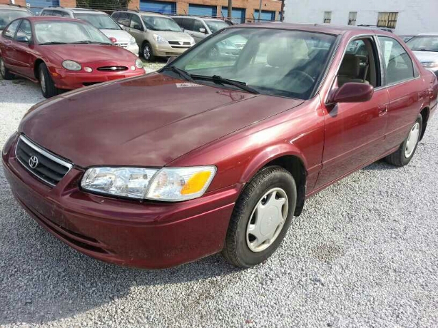 Toyota Camry 2000 photo 2