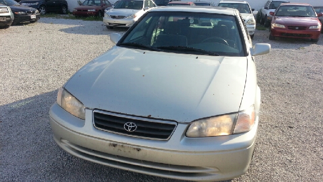 Toyota Camry 2000 photo 1