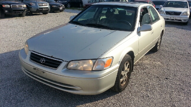 Toyota Camry 2000 photo 2