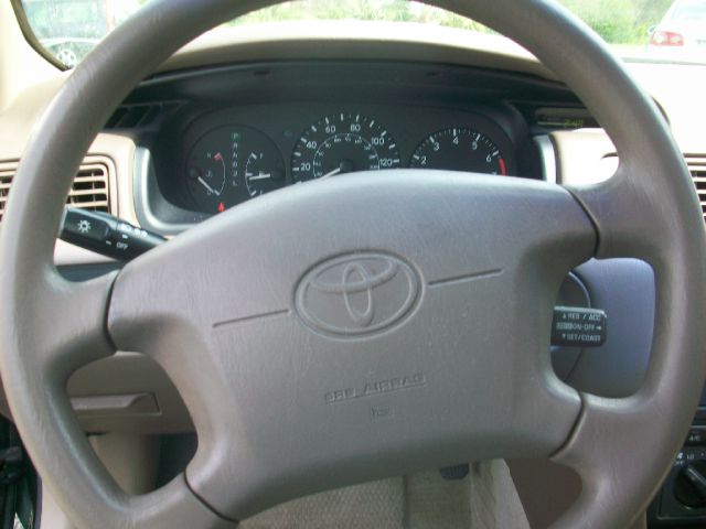 Toyota Camry 2000 photo 12