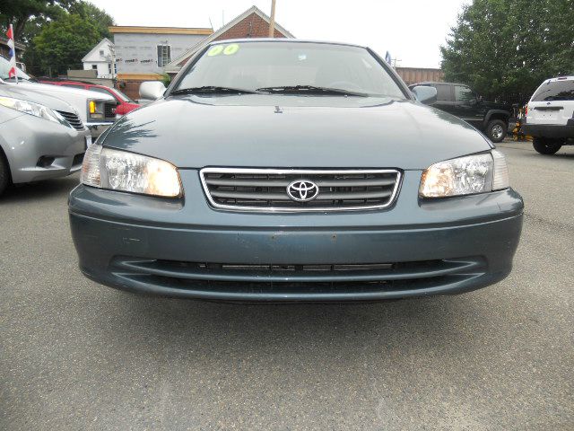 Toyota Camry 2000 photo 1