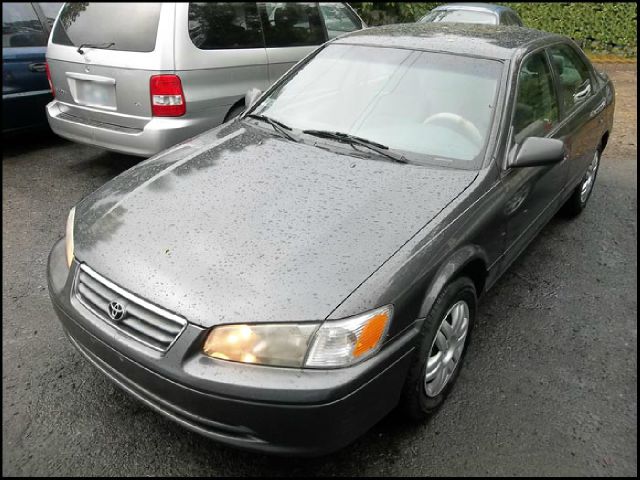 Toyota Camry 2000 photo 3