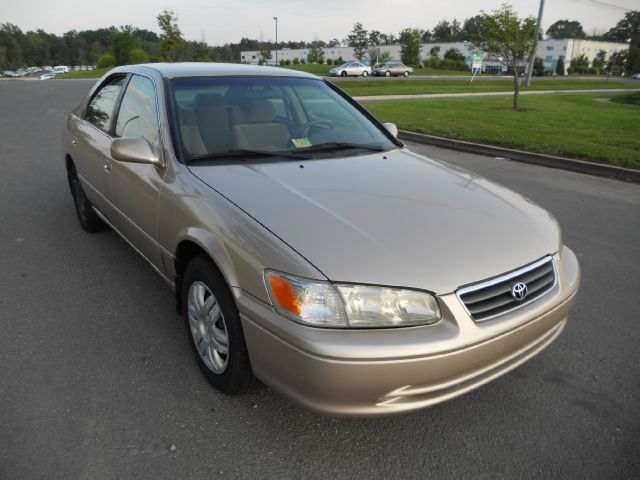 Toyota Camry 2000 photo 1