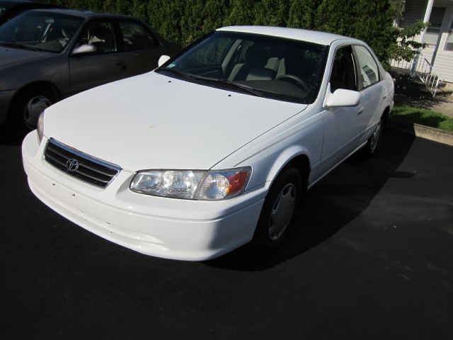 Toyota Camry 2000 photo 1