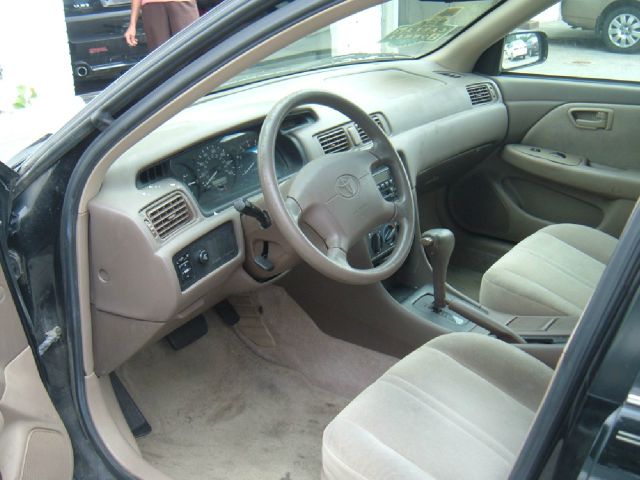 Toyota Camry 2000 photo 1