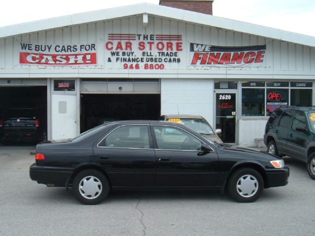 Toyota Camry 2000 photo 2