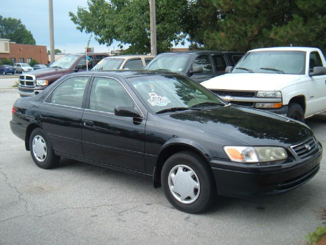 Toyota Camry 2000 photo 3