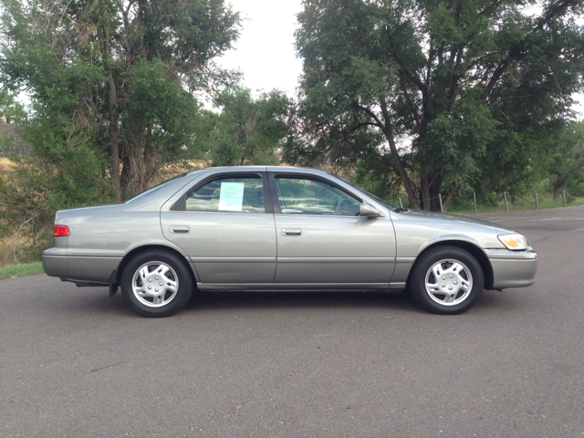 Toyota Camry Enthusiast 2D Roadster Sedan