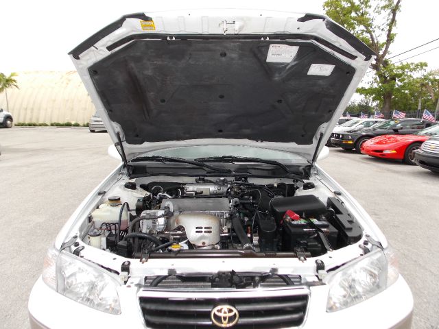 Toyota Camry 2000 photo 24