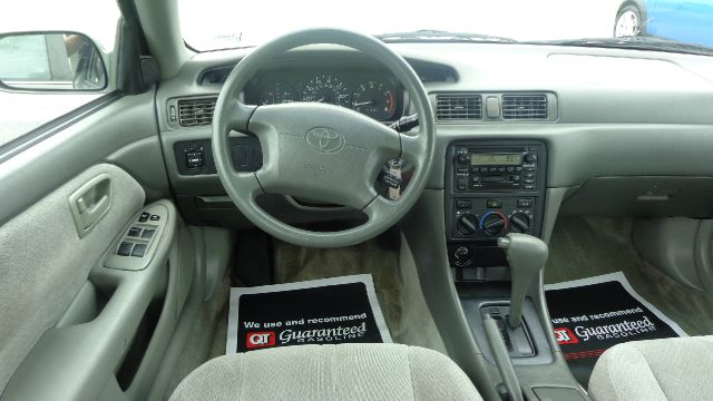 Toyota Camry 2000 photo 4