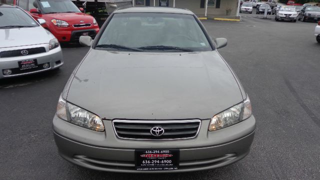 Toyota Camry 2000 photo 8