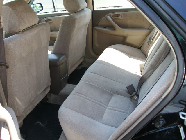 Toyota Camry SEL Sport Utility 4D Sedan