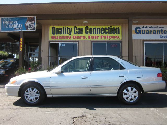 Toyota Camry SEL Sport Utility 4D Sedan