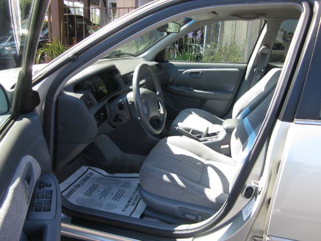 Toyota Camry 2000 photo 2