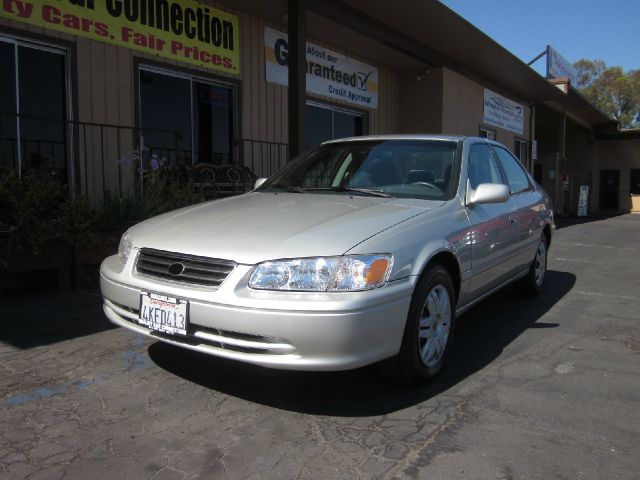 Toyota Camry 2000 photo 4